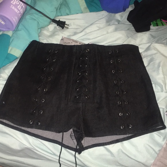 Shorts - Picture 1 of 1